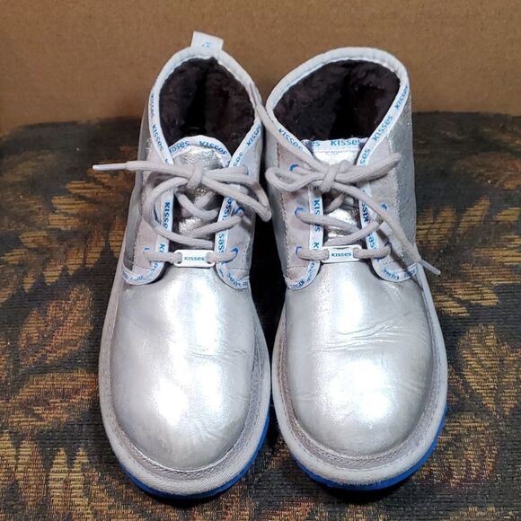 Limited Edition UGG Hershey Kisses Neumel - Picture 1 of 8